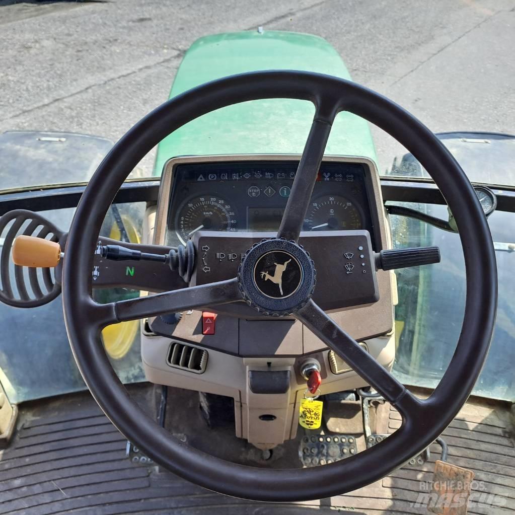 John Deere 6910 Traktorit