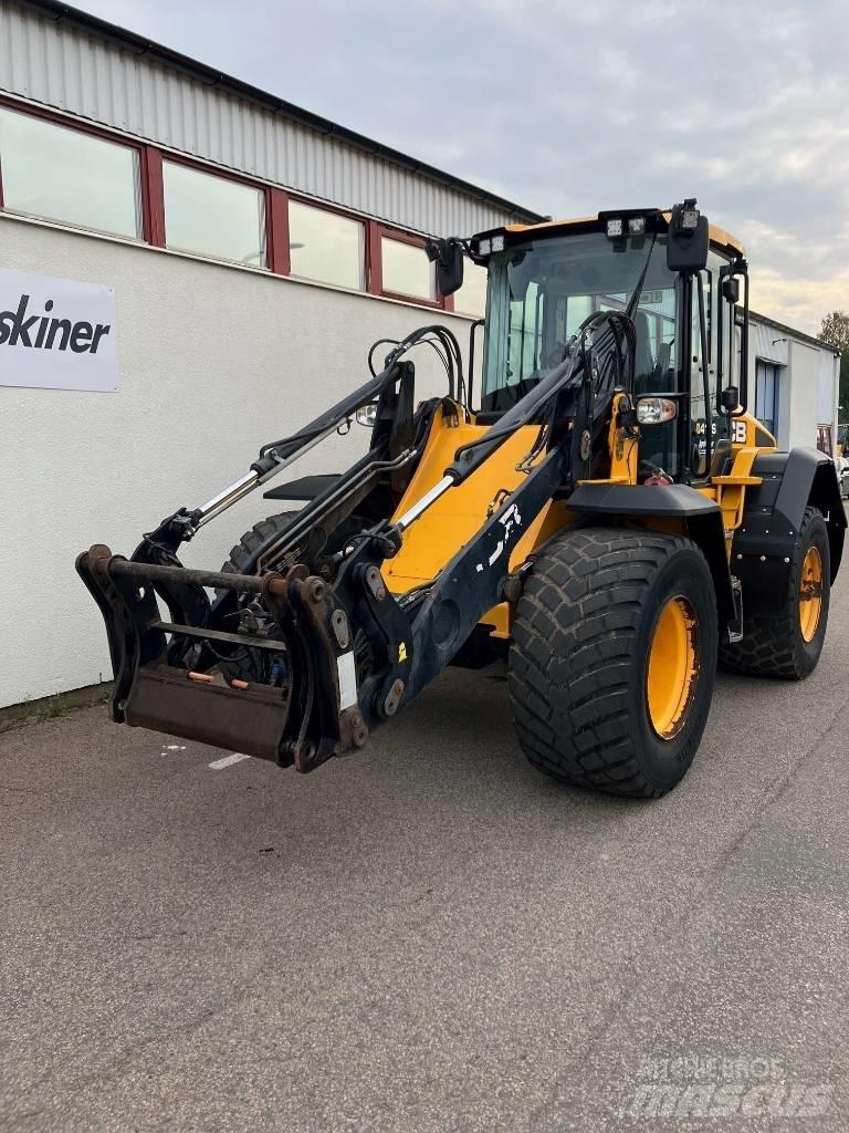 JCB 413S Pyöräkuormaajat