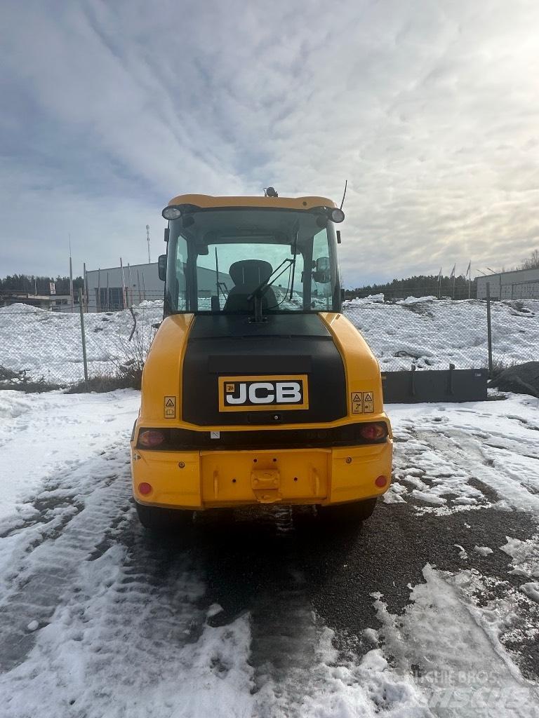 JCB 406 Pyöräkuormaajat
