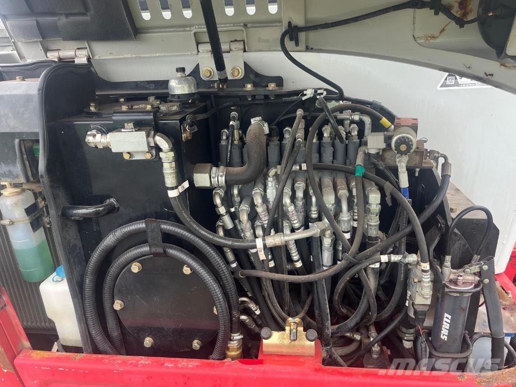 Takeuchi TB 230 Minikaivukoneet < 7t