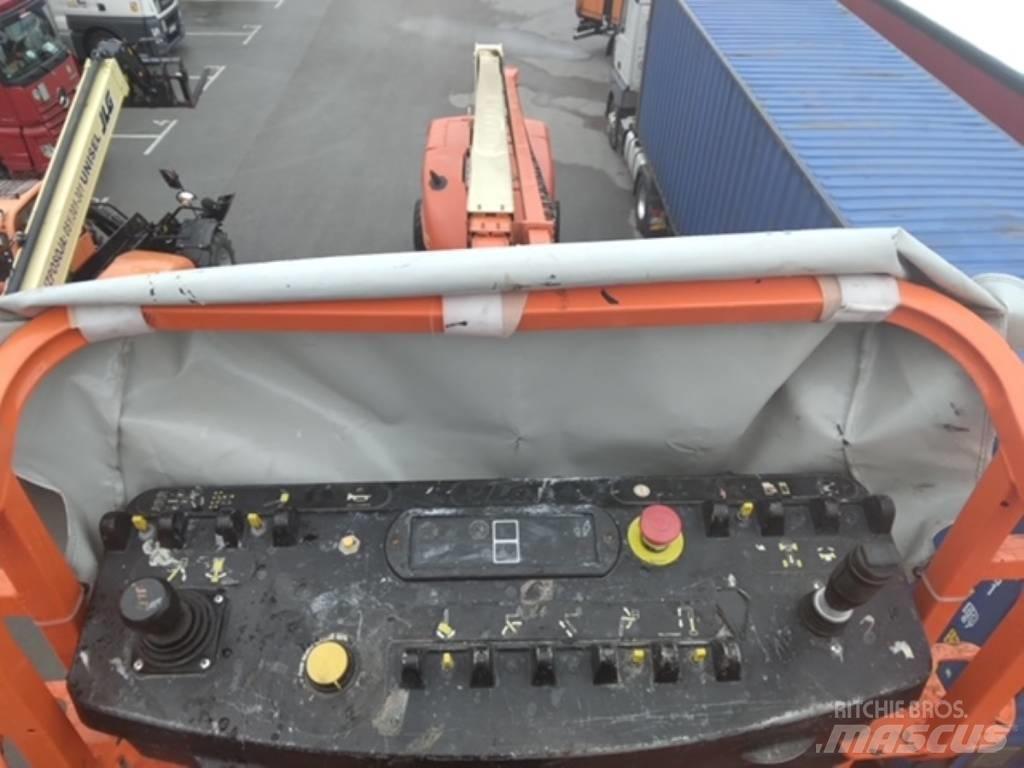 JLG 860 SJ Teleskooppipuominostimet