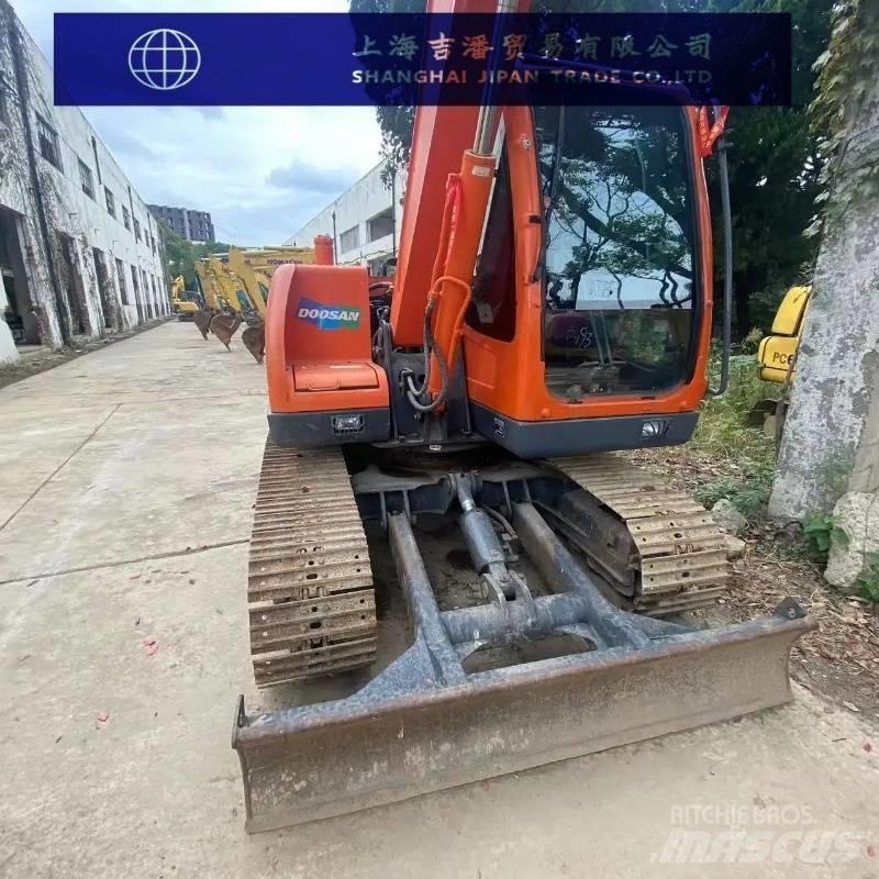 Doosan DX 75-9 C Minikaivukoneet < 7t