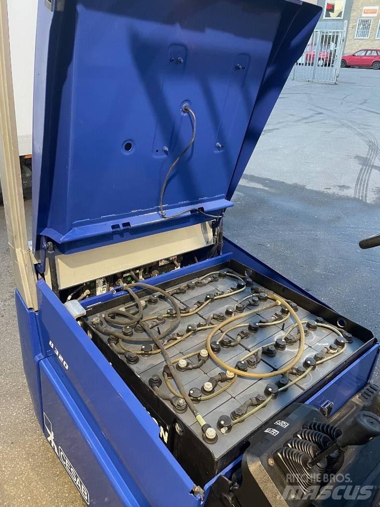 Cesab B320 Sähkötrukit