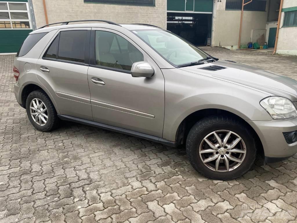 Mercedes-Benz ML 320 Henkilöautot