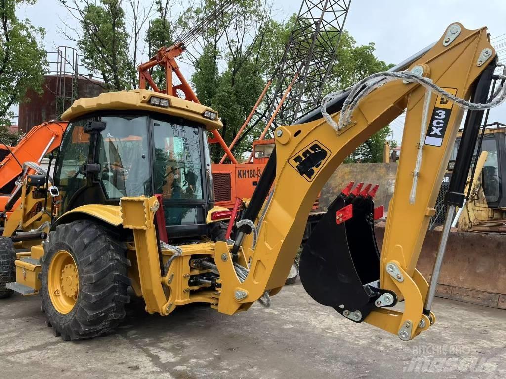 JCB 3 CX Kaivurikuormaajat