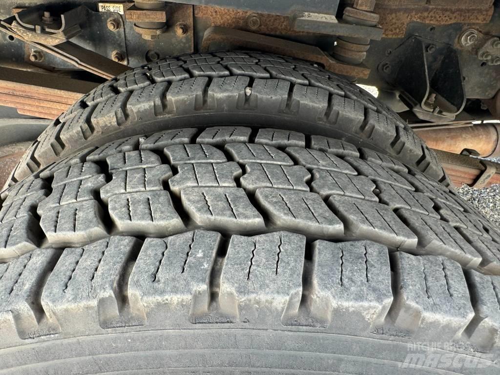 RAM 5500 Nostolava-autot