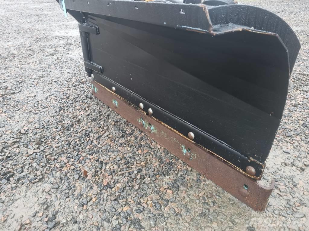 SE Equipment  Vikplog Aurat
