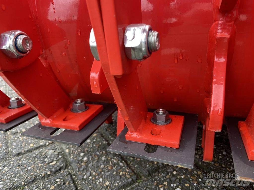 Kuhn HRB303D Riviväliharat