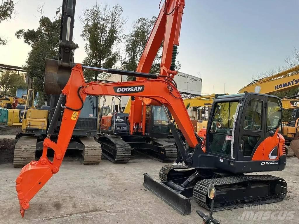 Doosan DX60-9C Minikaivukoneet < 7t