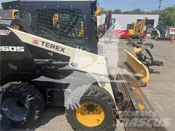 Terex R260S Liukuohjatut kuormaajat