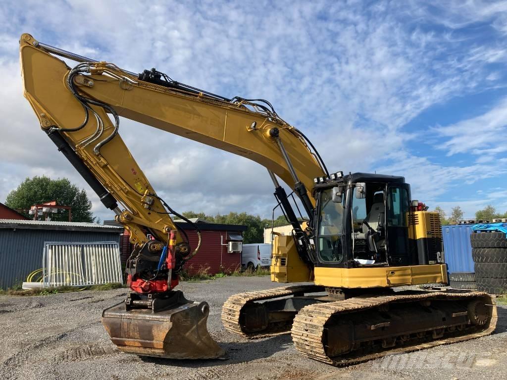 CAT 321 D Telakaivukoneet