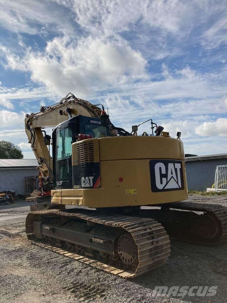CAT 321 D Telakaivukoneet