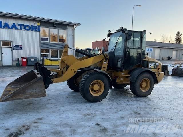 CAT 908H Pyöräkuormaajat