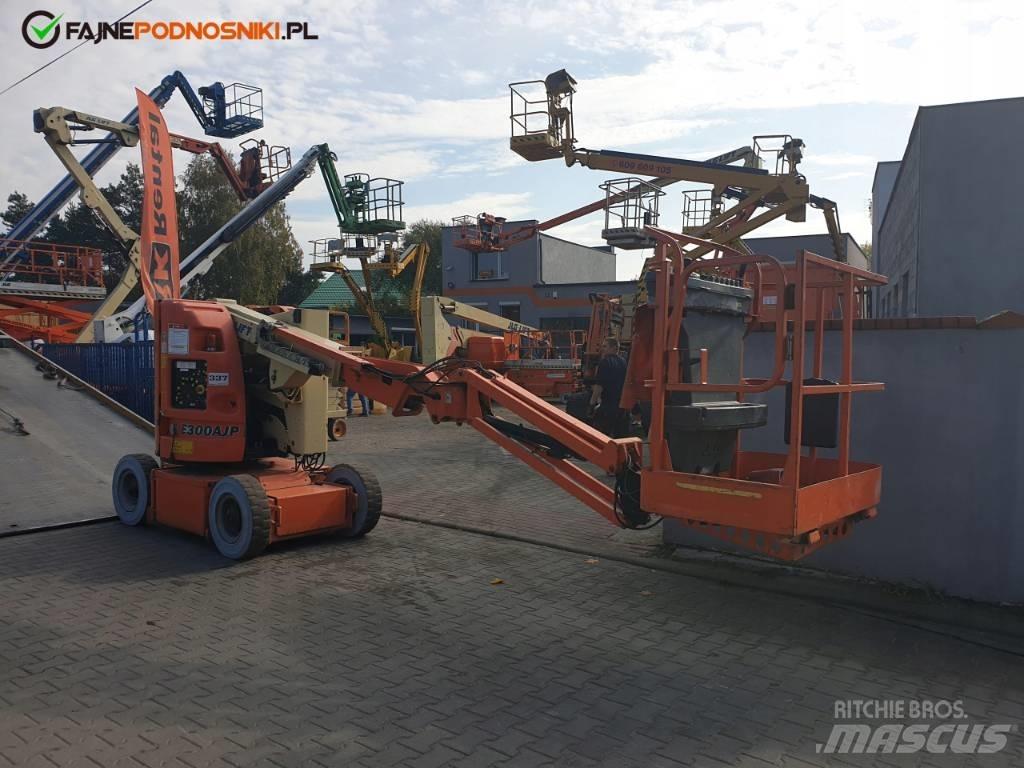 JLG E 300 AJP Kuukulkijat