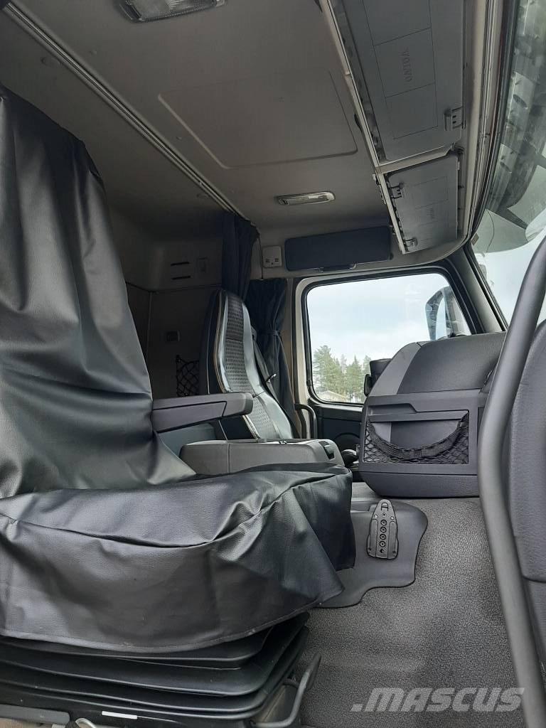 Volvo FM 11 Kontti-/tasonostoautot