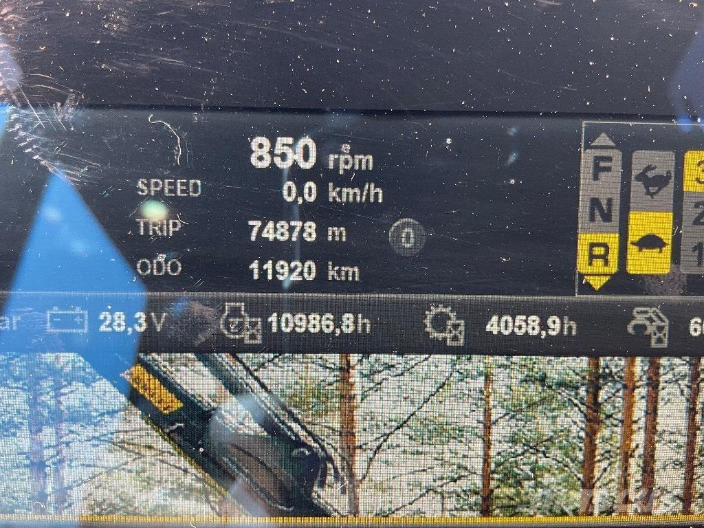 Ponsse BUFFALO 8W Kuormatraktorit