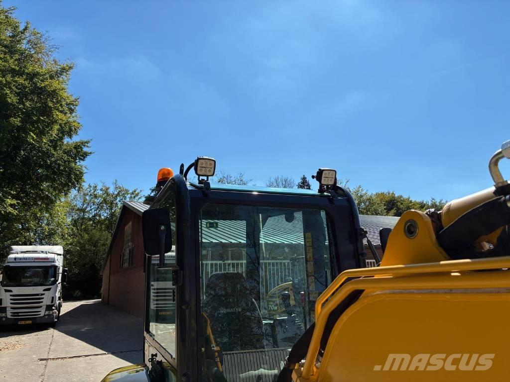 Komatsu PC26MR-5 Minikaivukoneet < 7t