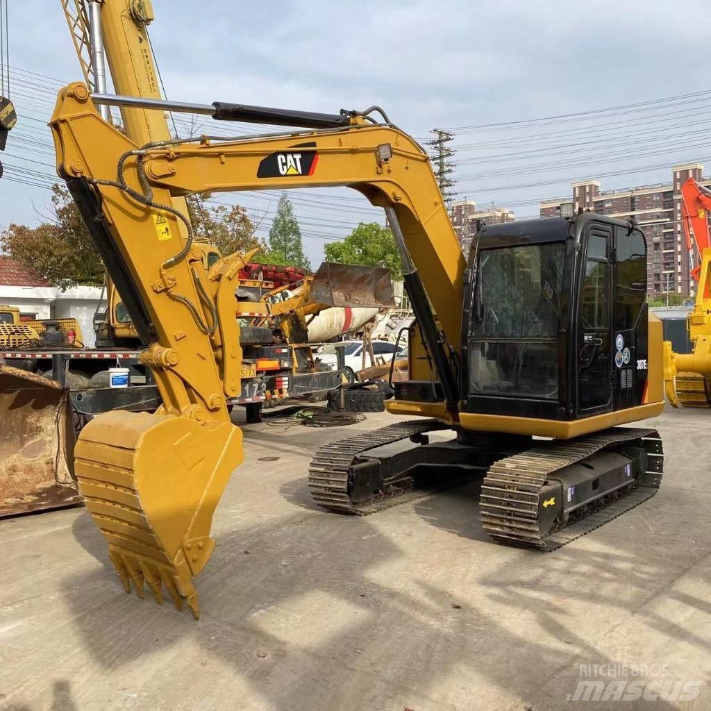 CAT 307 Minikaivukoneet < 7t