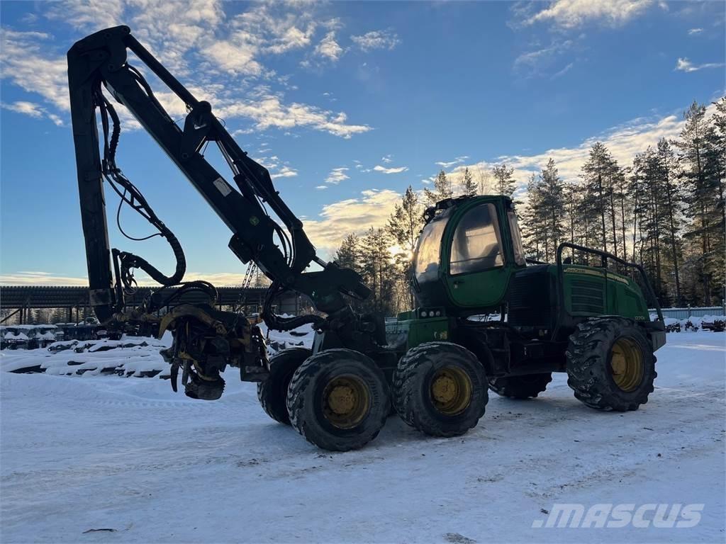 John Deere 1270E Harvesterit