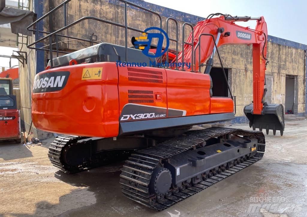 Doosan DX 300 Telakaivukoneet