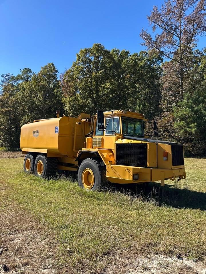 Volvo A30C Vesisäiliöautot