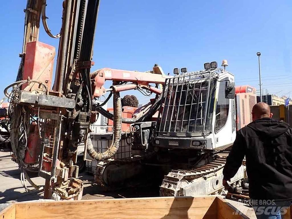 Sandvik DX800 Avolouhintaporauslaitteet