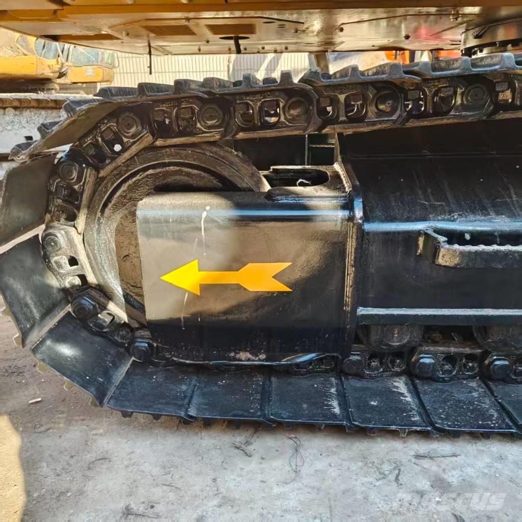 CAT 320 C Telakaivukoneet