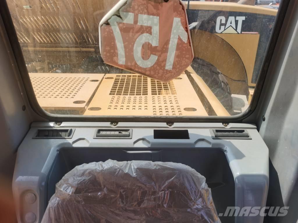 CAT 320 C L Telakaivukoneet