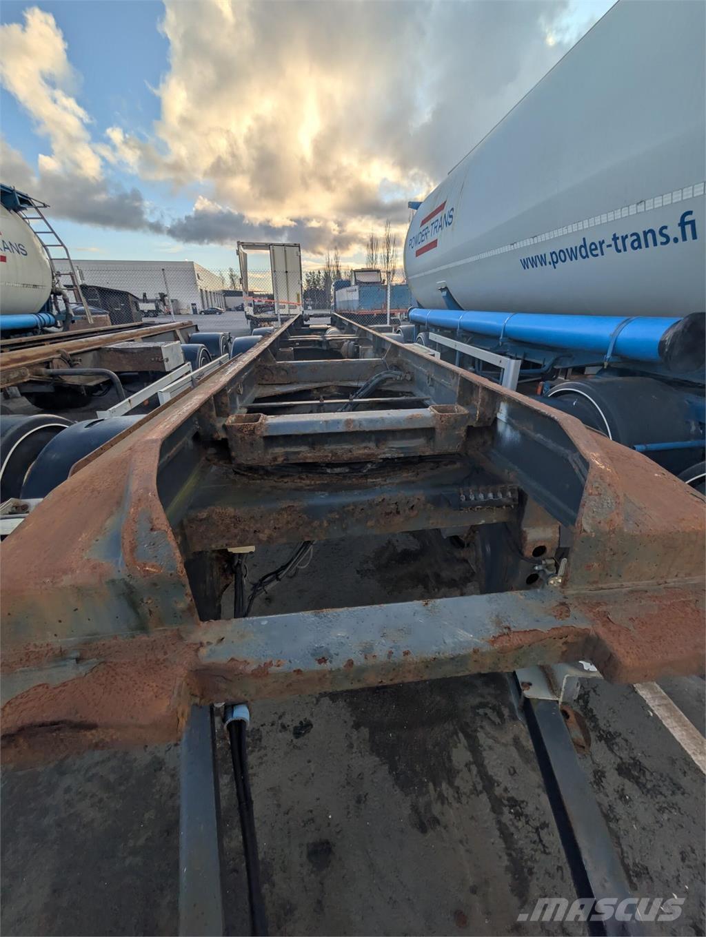 Jyki V31-W0 Vaihtolavaperävaunut