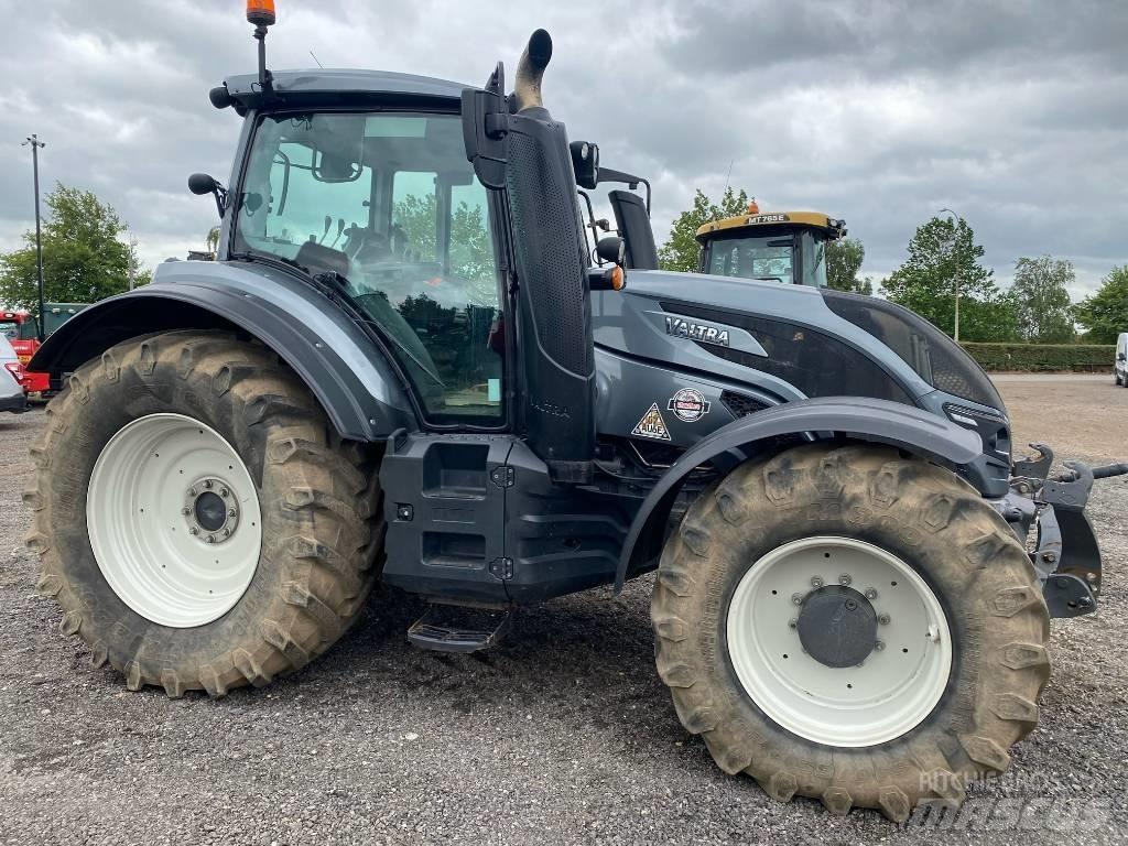 Valtra T 174EA Traktorit