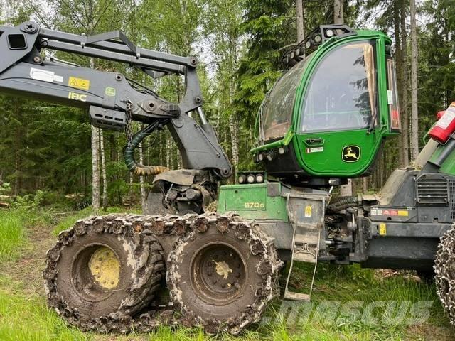 John Deere 1170 G Harvesterit