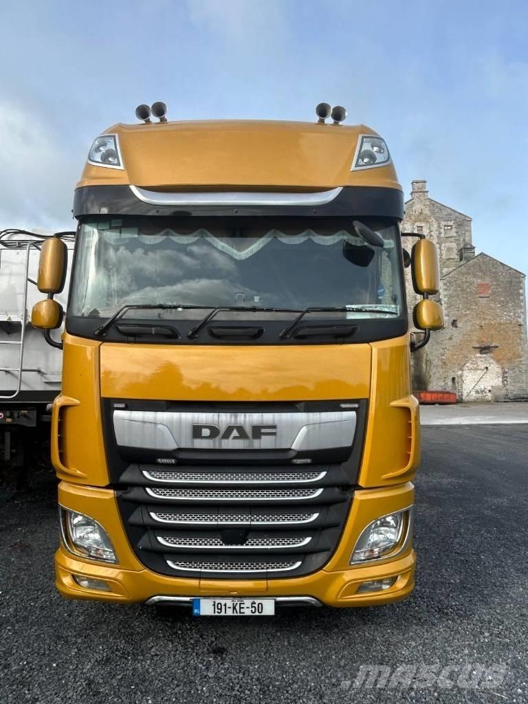 DAF XF 430 Vetopöytäautot