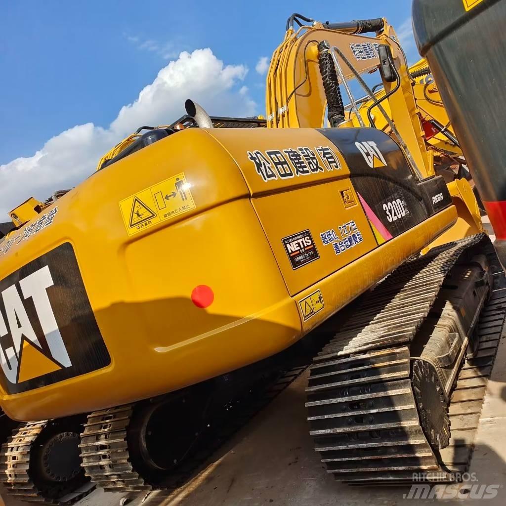CAT 320 D Telakaivukoneet