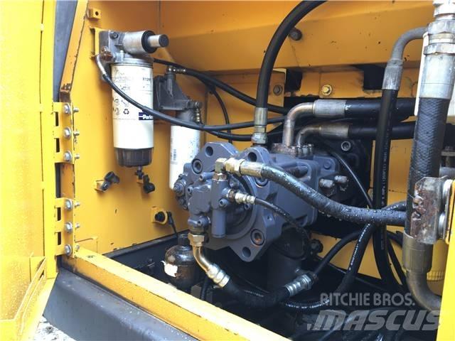 Volvo EC240BLC Telakaivukoneet