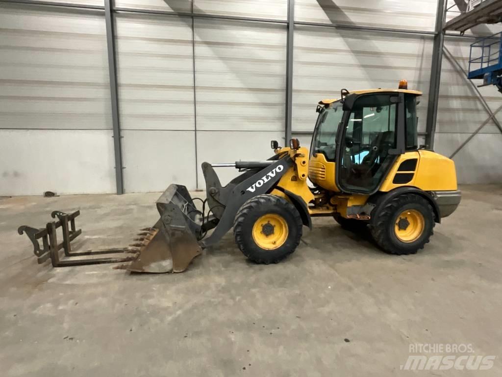 Volvo L 25 F Pyöräkuormaajat