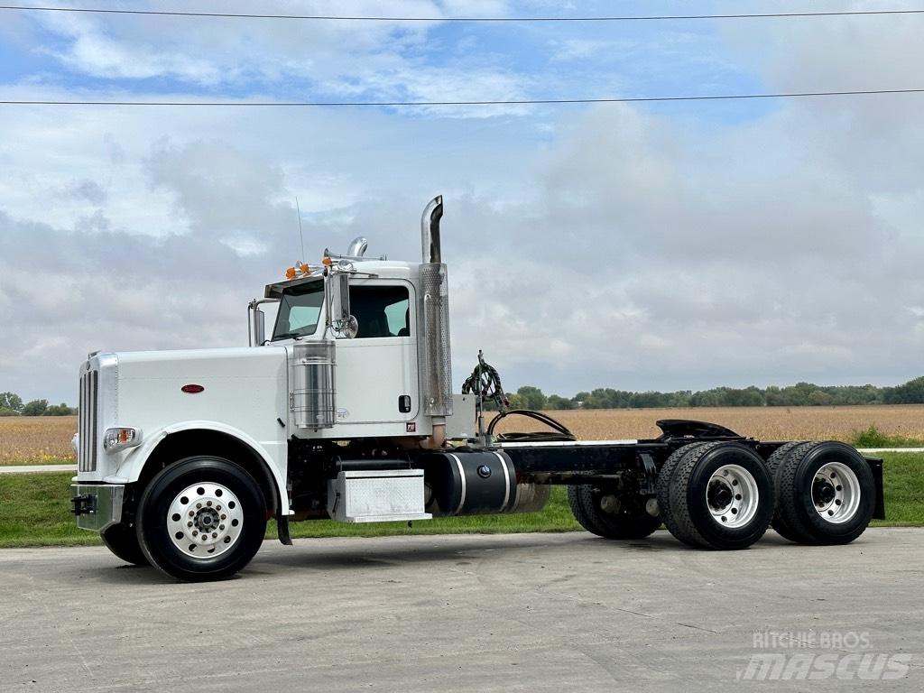 Peterbilt 388 Vetopöytäautot