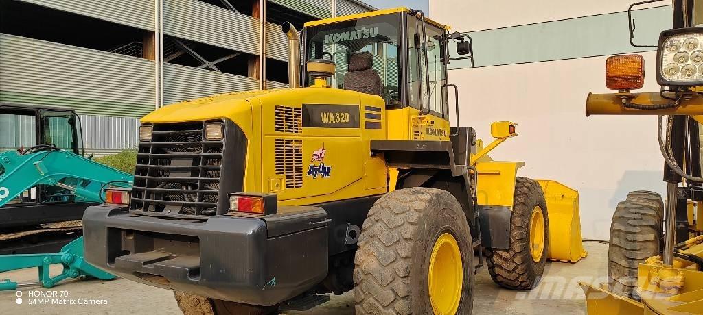Komatsu WA 320-5 Pyöräkuormaajat