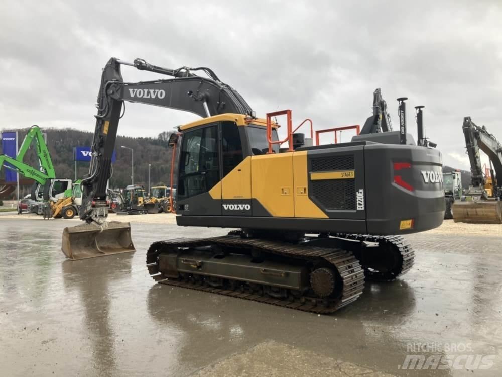 Volvo EC220EN Telakaivukoneet