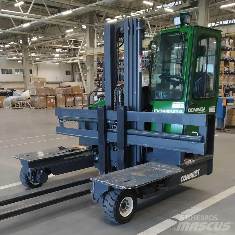 Combilift C 4000 L Nelitietrukit