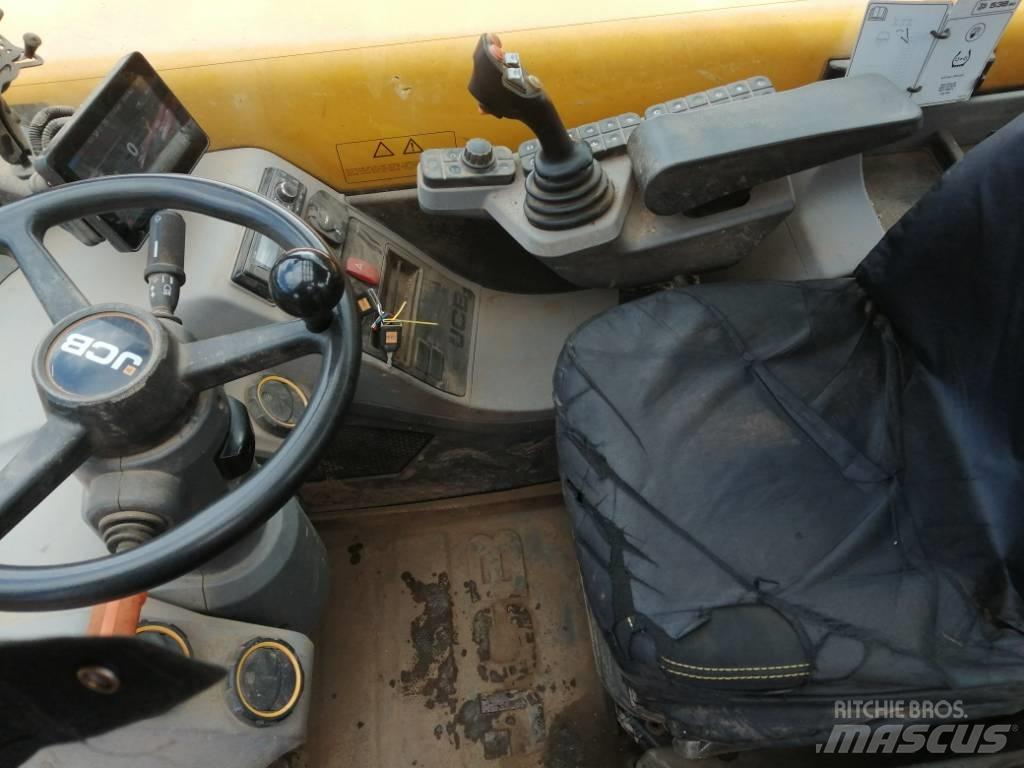 JCB 538-60 Maatalouskurottajat