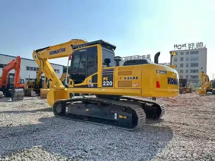 Komatsu PC 220 Telakaivukoneet