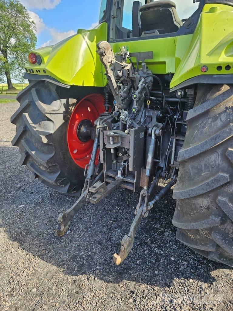 CLAAS ARION 630 CIS Traktorit