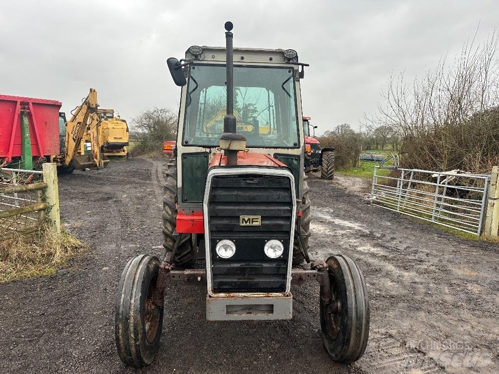 Massey Ferguson 690 Traktorit
