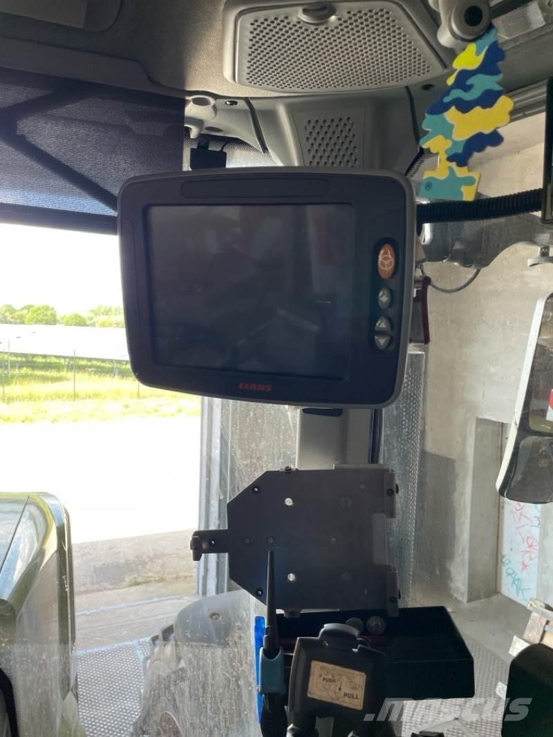 CLAAS Axion 870 Traktorit