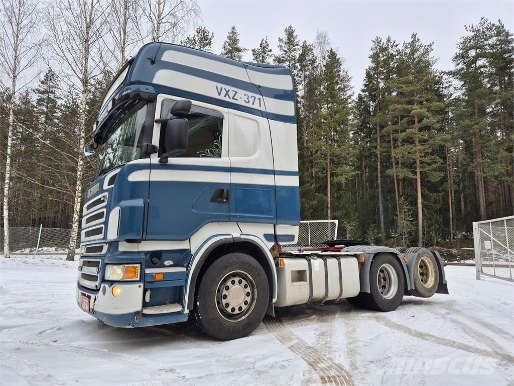 Scania R560 6x2 Vetopöytäautot