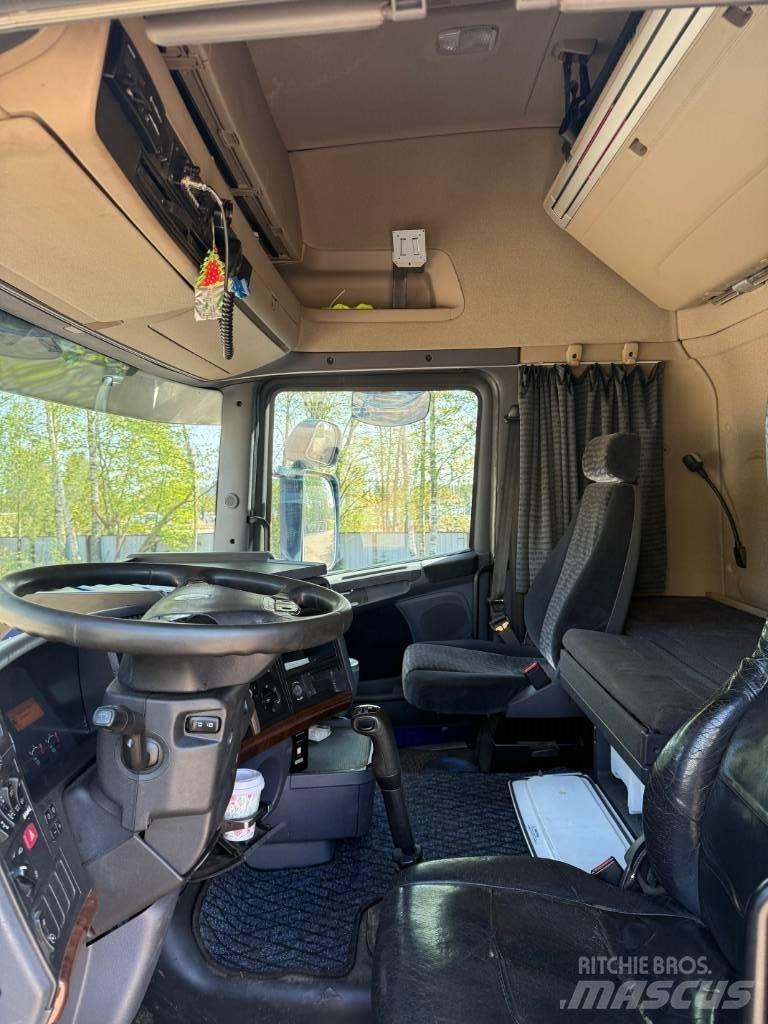 Scania R 620 Vetopöytäautot