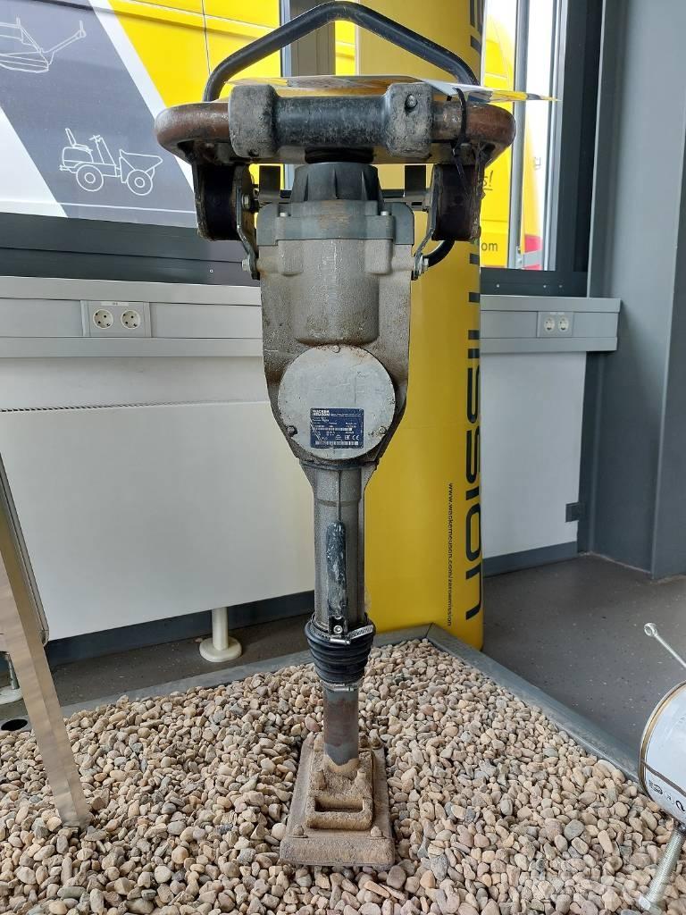 Wacker Neuson AS30e Täryvasarat