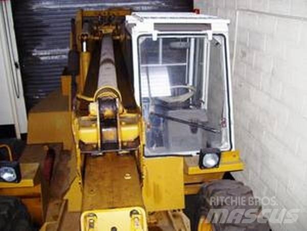 JCB 530B-4HL Maastotrukit