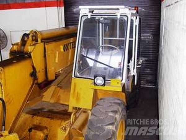 JCB 530B-4HL Maastotrukit