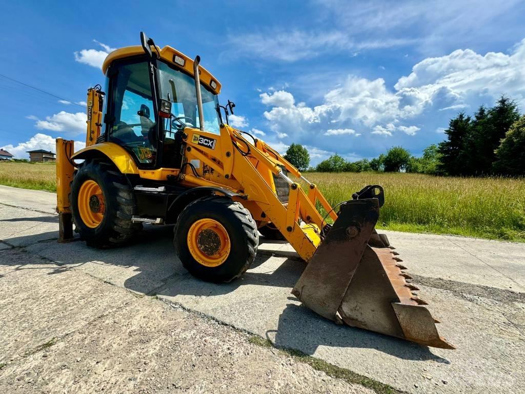 JCB 3CX Kaivurikuormaajat